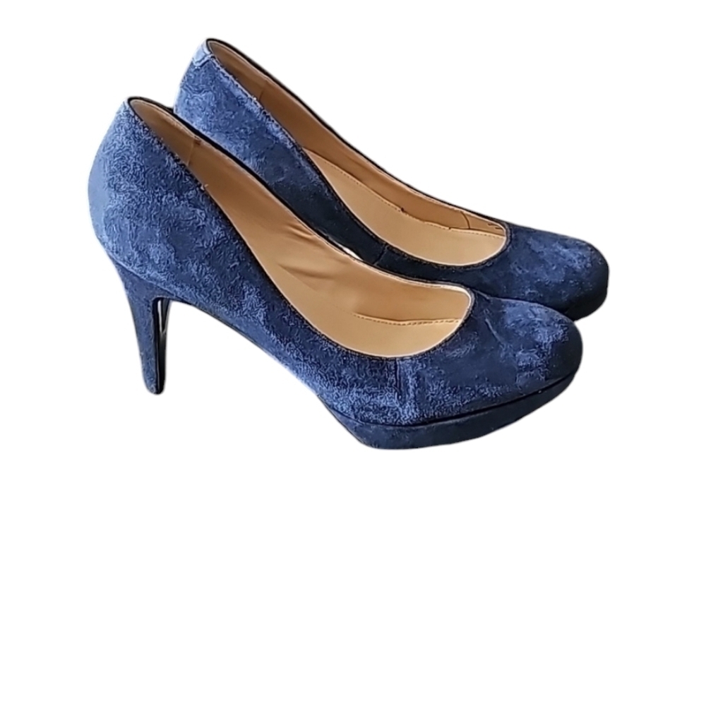 Marc Fisher sz 6.5 navy suede heels SH356